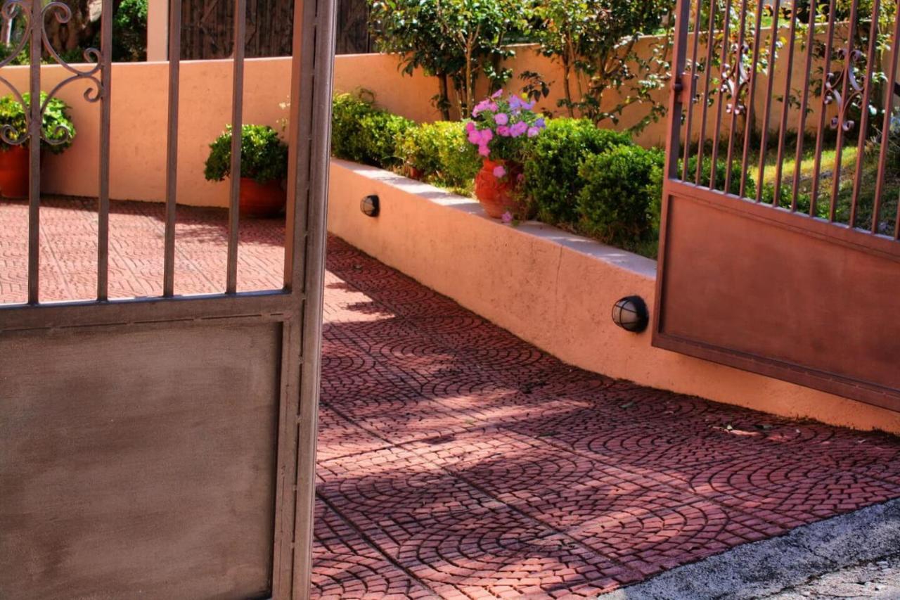 Traditional Villa Mandola Livathos  Экстерьер фото