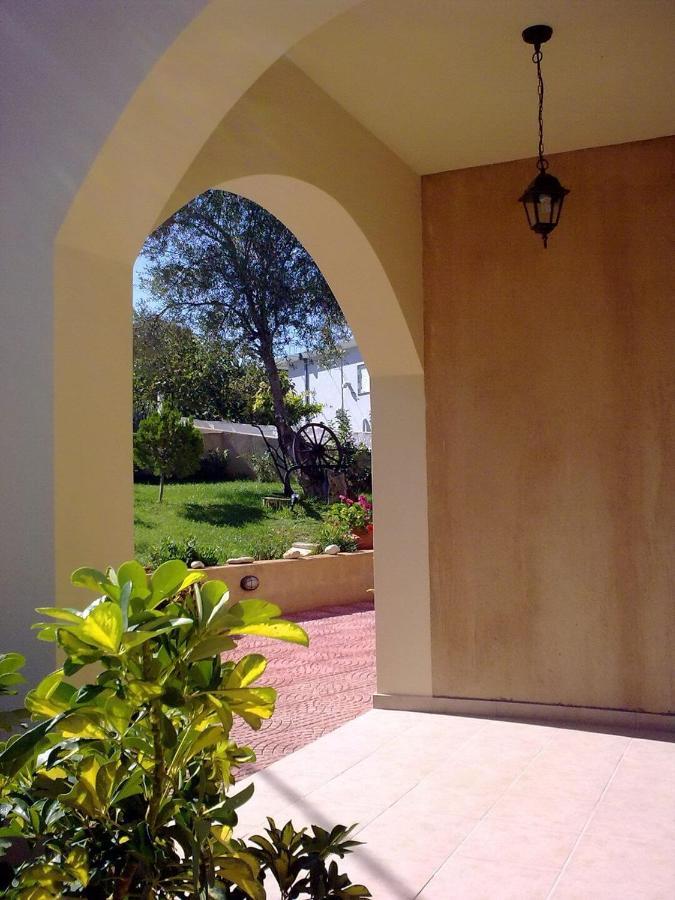 Traditional Villa Mandola Livathos  Экстерьер фото